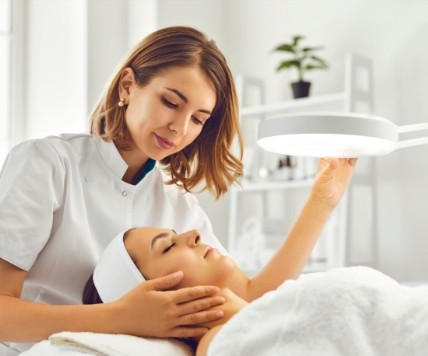 LUXURY DERMATOLOGY SERVICES IN MUMBAI - MYRAH WELLNESS